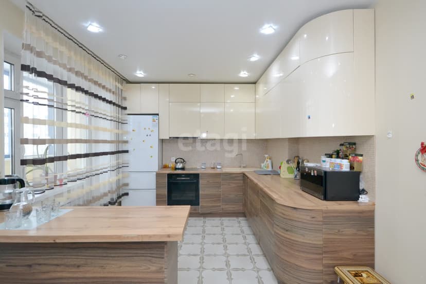 3 комн., 105 м², Монолитно-каркасный