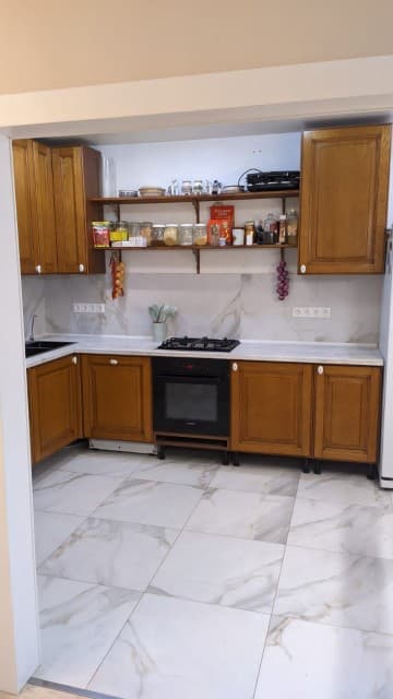 Больше 4 комн., 121 м², Инд. планировка, Областная больница, рынок "Манньыаттаах" 5