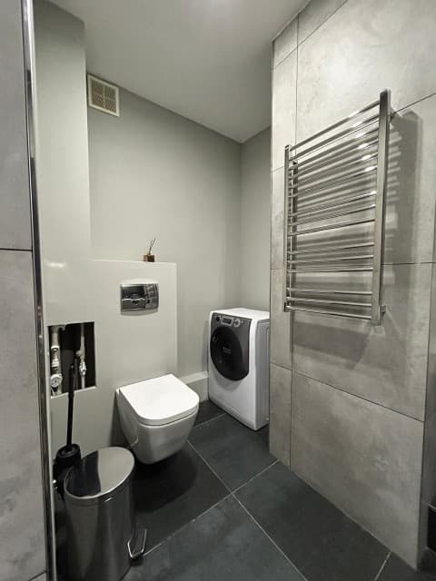 4 комн., 100 м², Монолитно-каркасный, Дом быта 4