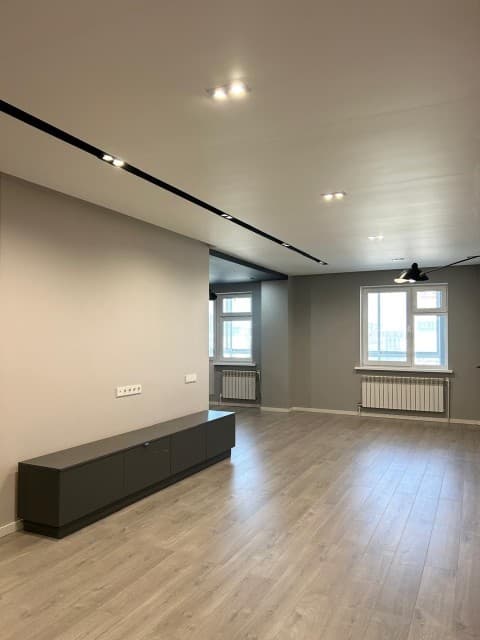 4 комн., 100 м², Монолитно-каркасный, Дом быта 3