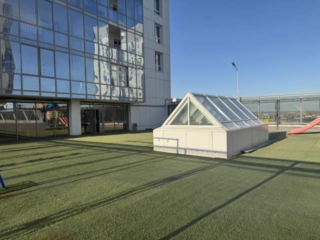 3 комн., 83 м², Монолитно-каркасный, Кинотеатр Лена 16