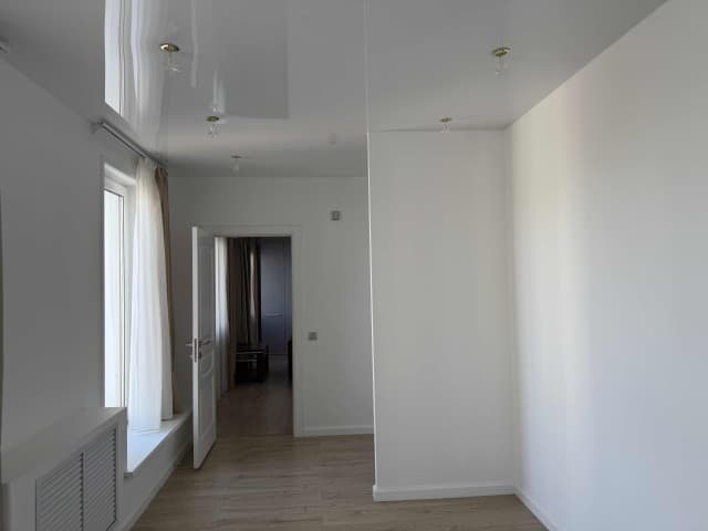 3 комн., 83 м², Монолитно-каркасный, Кинотеатр Лена 8
