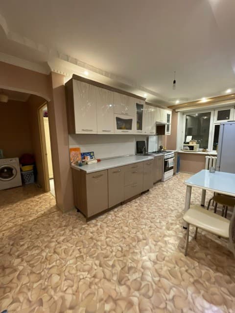 2 комн., 46 м², КПД, 202 мкрн. 4
