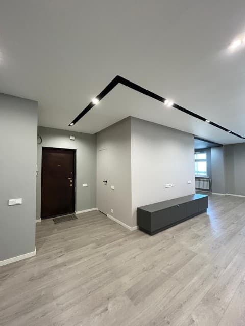 4 комн., 100 м², Монолитно-каркасный, Дом быта 5