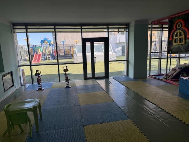 3 комн., 83 м², Монолитно-каркасный, Кинотеатр Лена 14
