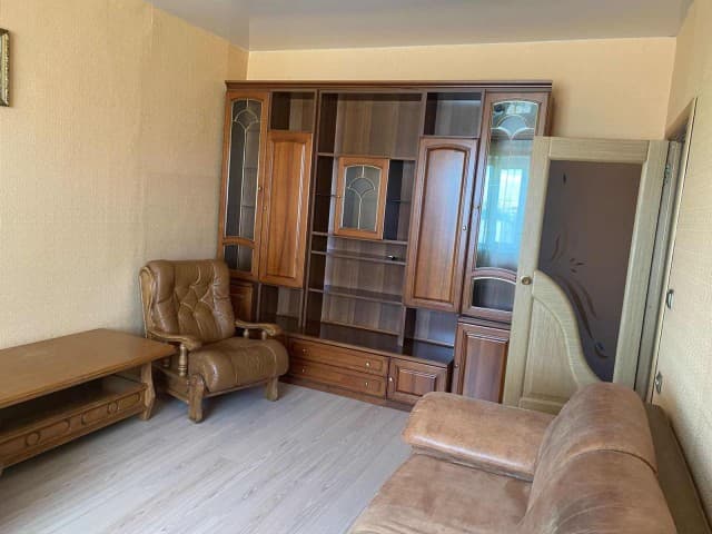 3 комн., 82 м², 112 серия, 202 мкрн. 6