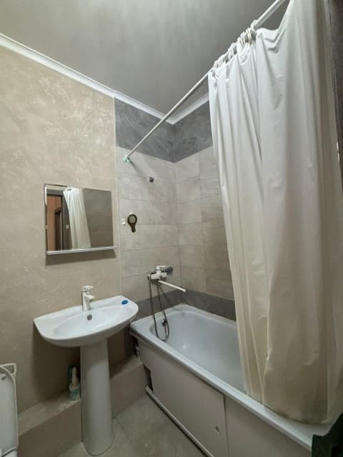 1 комн., 32 м², Монолитно-каркасный, 203 мкрн. 2