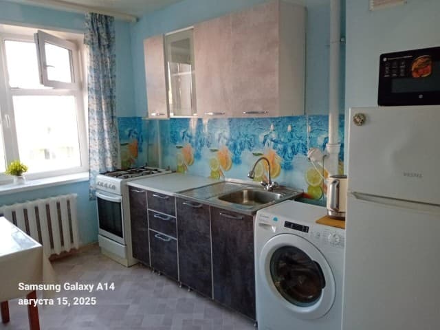 1 комн., 35 м², Блочный, Центр - район пл. Орджоникидзе 7