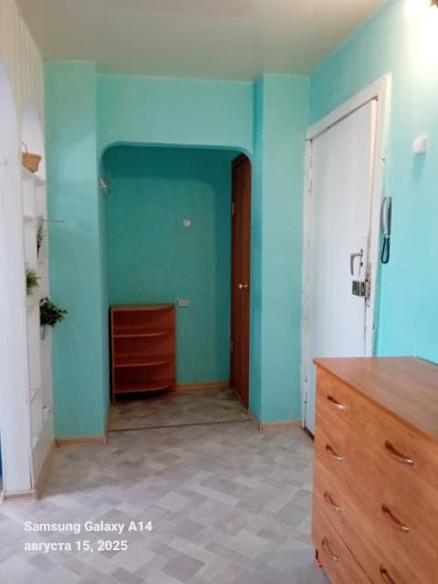 1 комн., 35 м², Блочный, Центр - район пл. Орджоникидзе 9