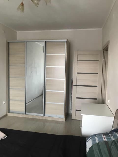 1 комн., 32 м², Монолитно-каркасный, Крестьянский рынок, стадион "Туймаада" 2