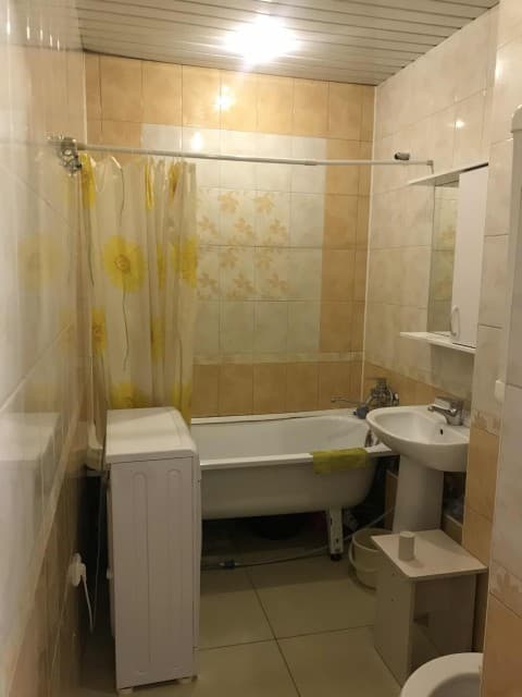 1 комн., 32 м², Монолитно-каркасный, Крестьянский рынок, стадион "Туймаада"