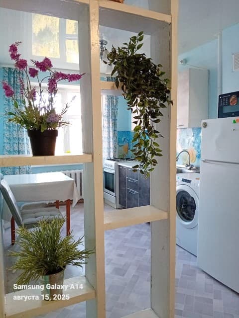 1 комн., 35 м², Блочный, Центр - район пл. Орджоникидзе 8