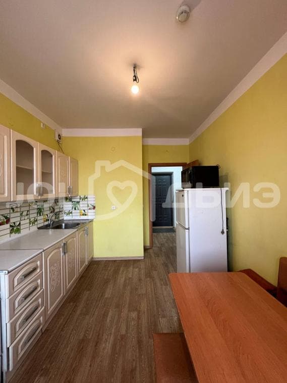 1 комн., 38 м², Инд. планировка, Рынок Столичный 2