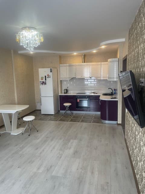 2 комн., 52 м², Монолитно-каркасный, Областная больница, рынок "Манньыаттаах"