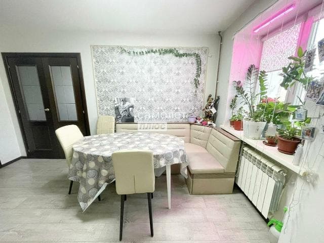 3 комн., Хрущевка, Жатай 6