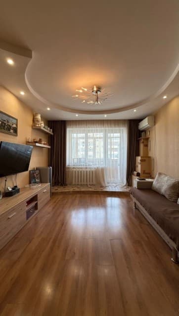 3 комн., 72 м², Монолитно-каркасный, Площадь Победы