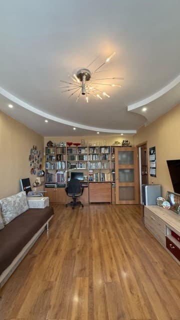 3 комн., 72 м², Монолитно-каркасный, Площадь Победы 2