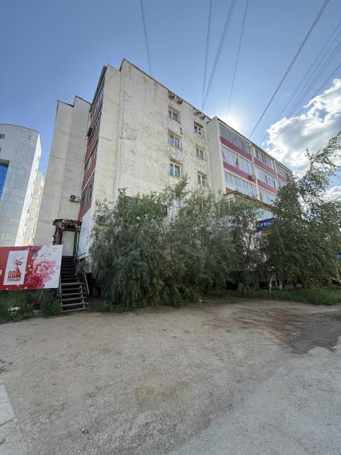 4 комн., 94 м², Инд. планировка, Центр - район пл. Орджоникидзе