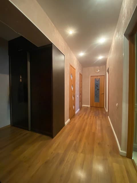 3 комн., 72 м², Монолитно-каркасный, Площадь Победы 10