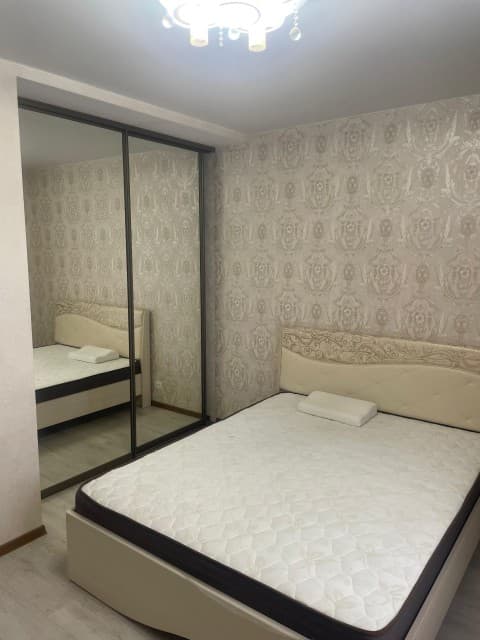 2 комн., 52 м², Монолитно-каркасный, Областная больница, рынок "Манньыаттаах" 6