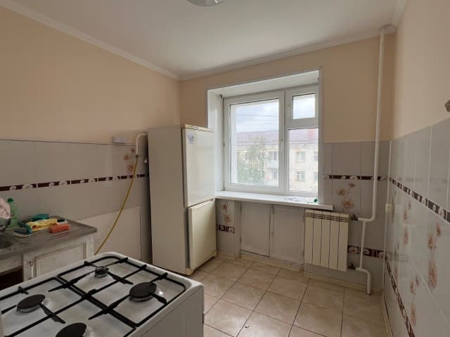 2 комн., 43 м², Блочный, Центр - район пл. Орджоникидзе 8