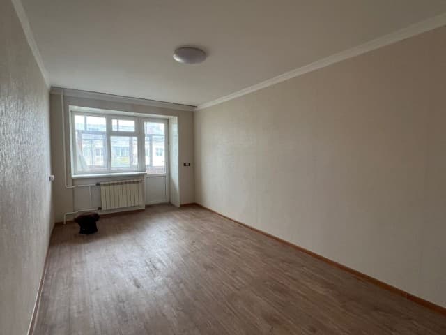 2 комн., 43 м², Блочный, Центр - район пл. Орджоникидзе 4