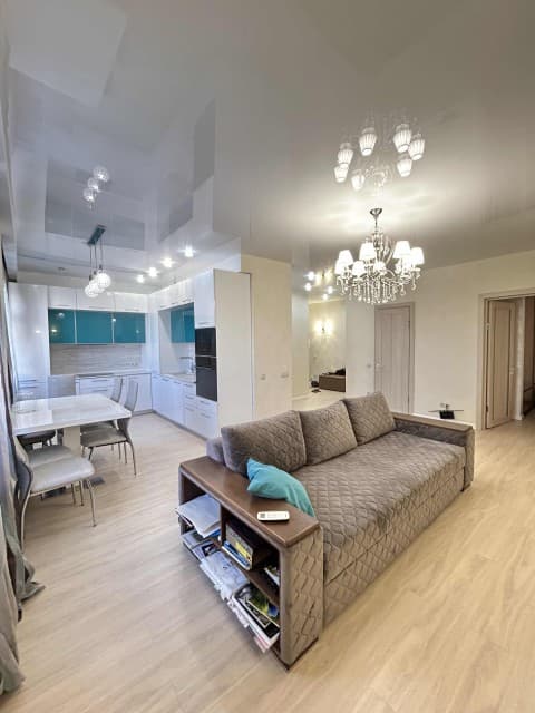 3 комн., 75 м², Монолитно-каркасный, Сахацирк