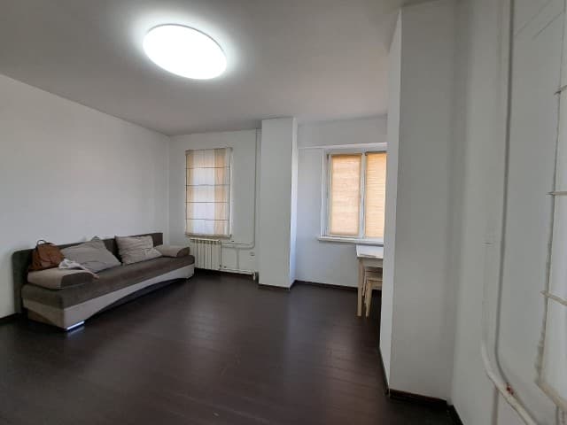 3 комн., 53 м², Монолитно-каркасный, Рынок Столичный