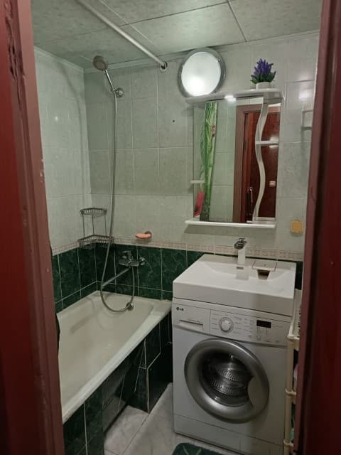 3 комн., 77 м², 112 серия, Крестьянский рынок, стадион "Туймаада" 13