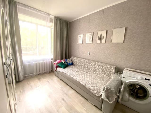 2 комн., 35 м², Блочный, Крытый рынок