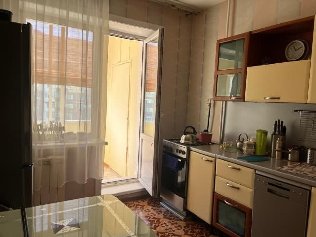 3 комн., 74 м², 112 серия, Сахацирк