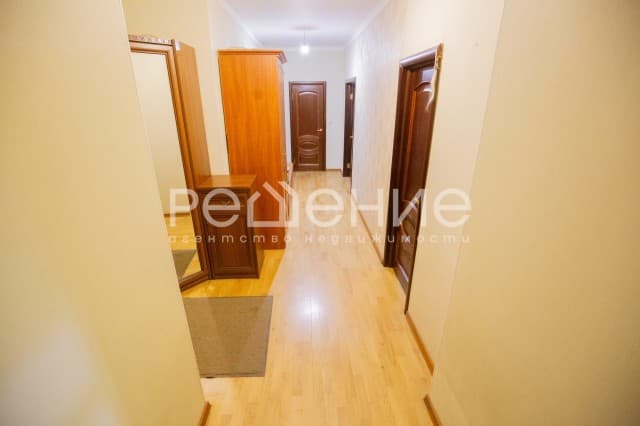 2 комн., 75 м², Блочный, Центр - район пл. Дружбы 7