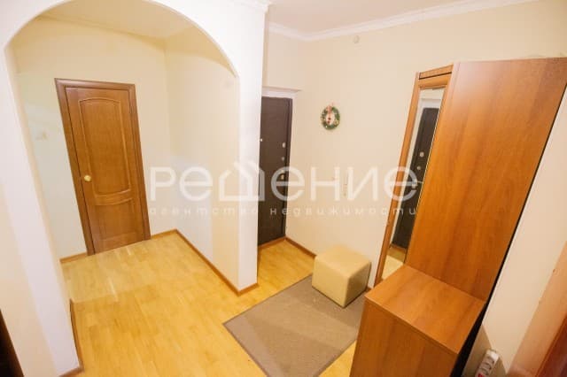 2 комн., 75 м², Блочный, Центр - район пл. Дружбы 8