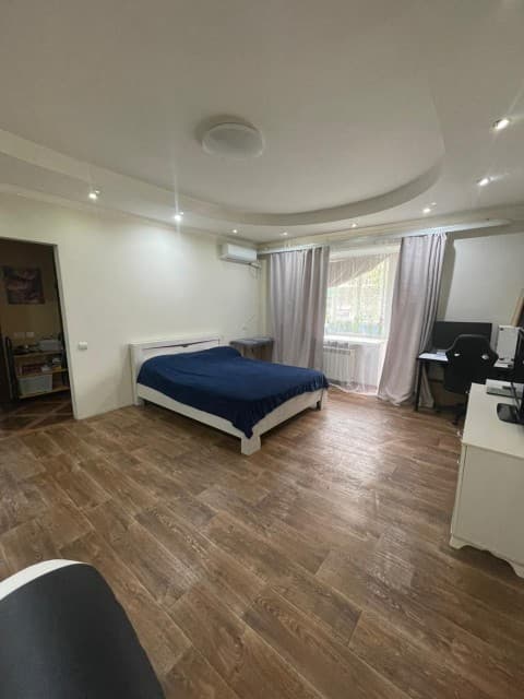 1 комн., 40 м², КПД, Центр - район пл. Орджоникидзе