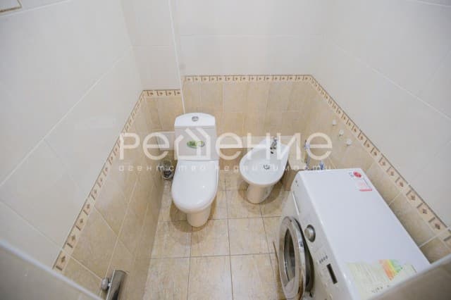 2 комн., 75 м², Блочный, Центр - район пл. Дружбы 10