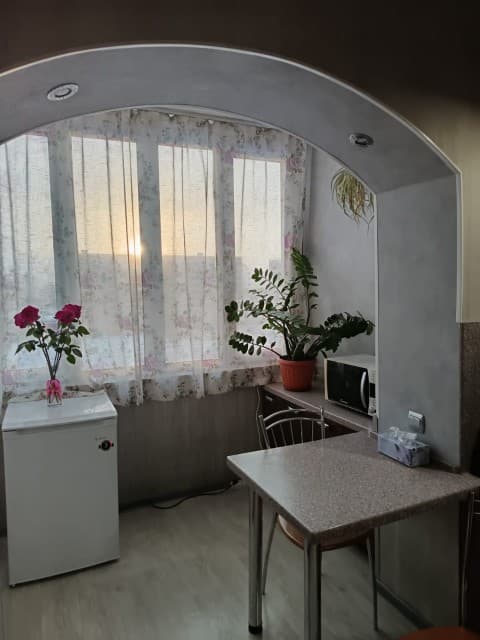 3 комн., 77 м², 112 серия, Крестьянский рынок, стадион "Туймаада" 4