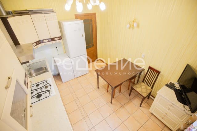 2 комн., 75 м², Блочный, Центр - район пл. Дружбы