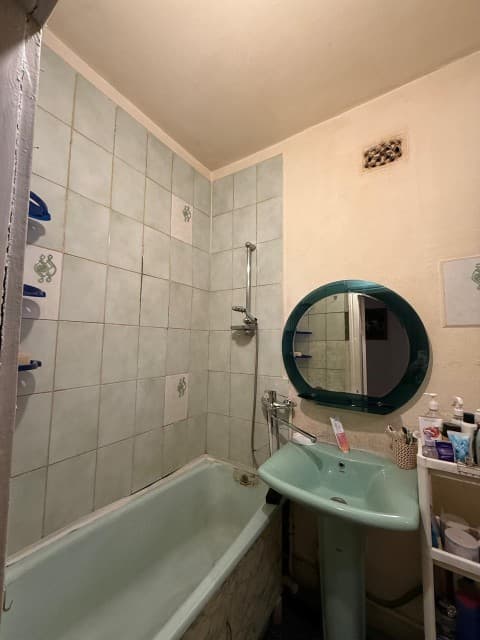 3 комн., 72 м², Инд. планировка, Гимеин 9