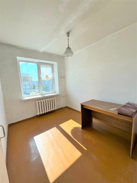 4 комн., 75 м², КПД, Крытый рынок 5