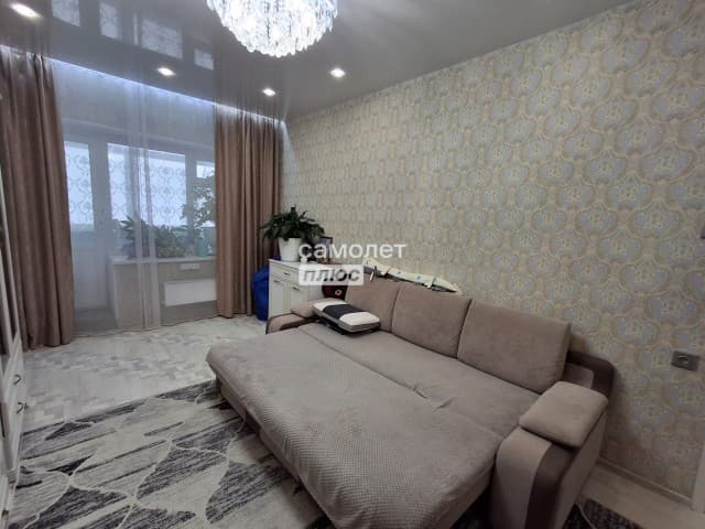 3 комн., 72 м², Блочный, Областная больница, рынок "Манньыаттаах" 9