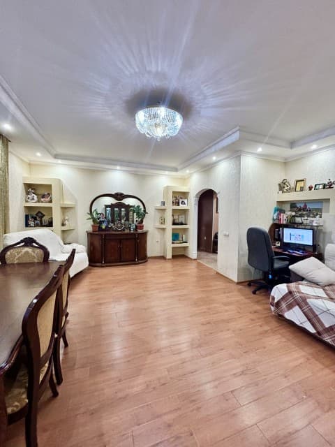 2 комн., 81 м², Монолитно-каркасный, ЯКСМК 5
