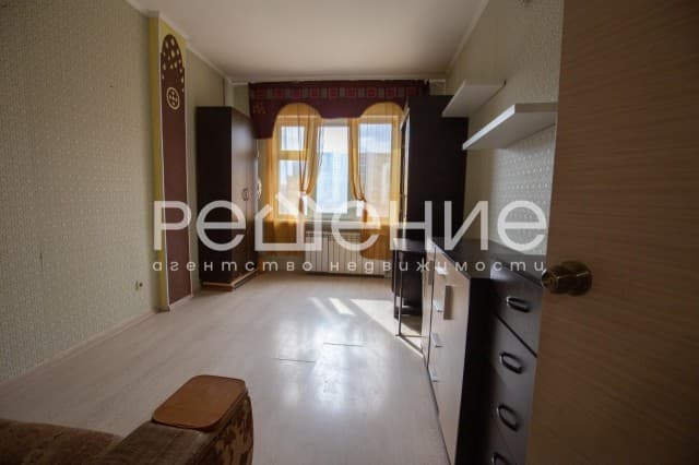2 комн., 43 м², Инд. планировка, Кинотеатр Лена 8
