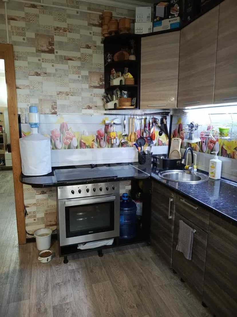 2 комн., 51 м², Дерев. б/у 2