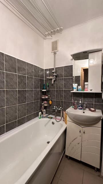 2 комн., 44 м², Блочный, ТЦ "Олонхо" 8
