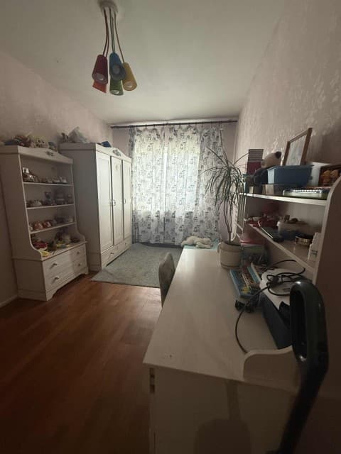 Больше 4 комн., 120 м², 112 серия, Дом быта 8