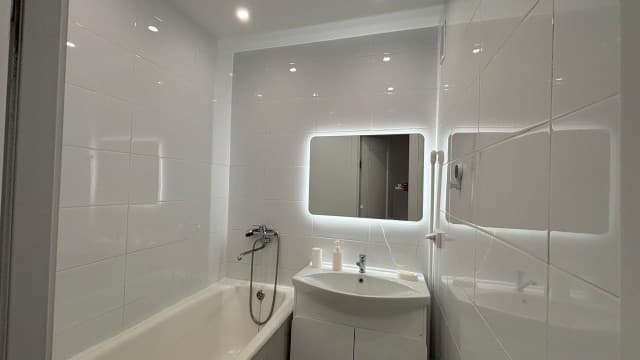 4 комн., 71 м², КПД, Центр - район пл. Орджоникидзе 5