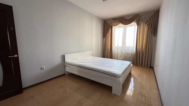 2 комн., 67 м², Инд. планировка, Крестьянский рынок, стадион "Туймаада" 4