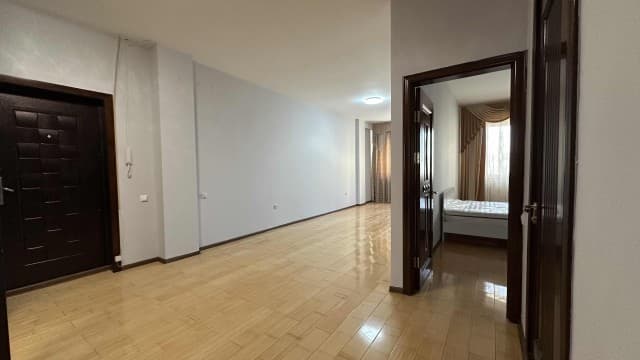 2 комн., 67 м², Инд. планировка, Крестьянский рынок, стадион "Туймаада" 6