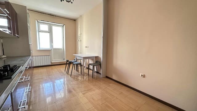 2 комн., 67 м², Инд. планировка, Крестьянский рынок, стадион "Туймаада" 5