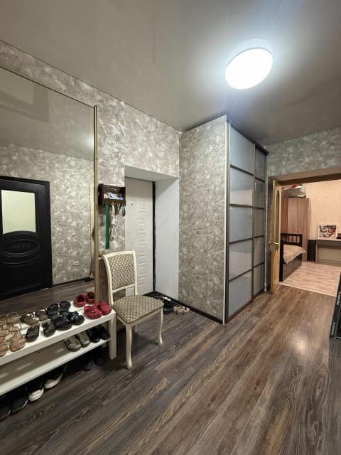 2 комн., 62 м², Инд. планировка, Крытый рынок 6